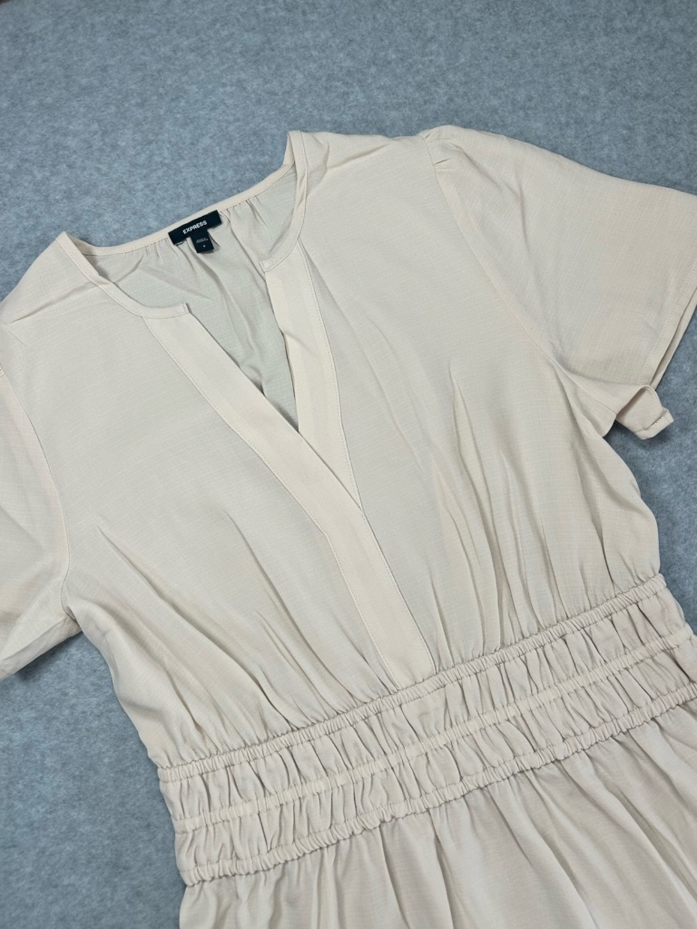 Express Neutral Smocked Waist Dress Size Small Beige Short Sleeve